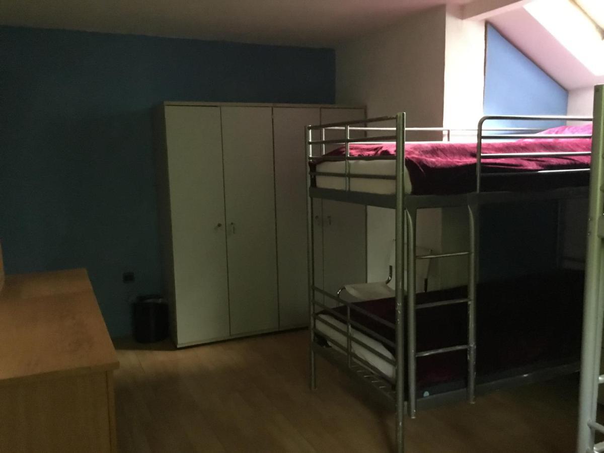 Suburb Hostel Purkersdorf Esterno foto