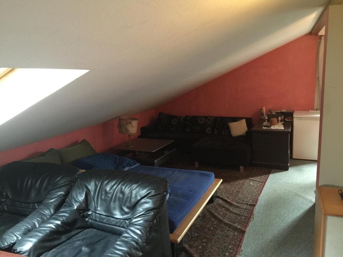 Suburb Hostel Purkersdorf Esterno foto